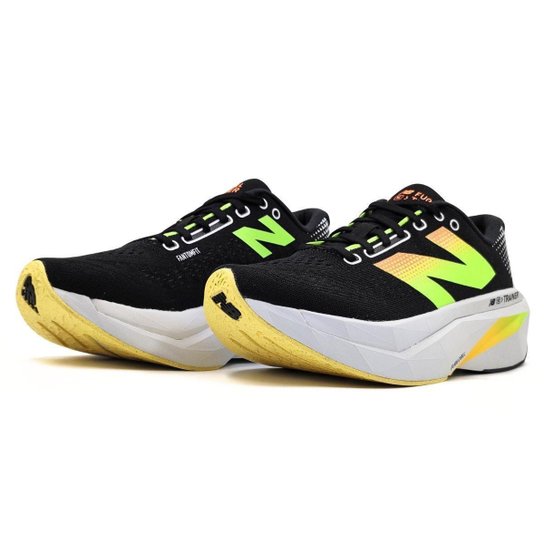 Tênis New Balance FuelCell Supercomp Trainer V3 Masculino