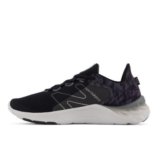Tênis New Balance Roav V2