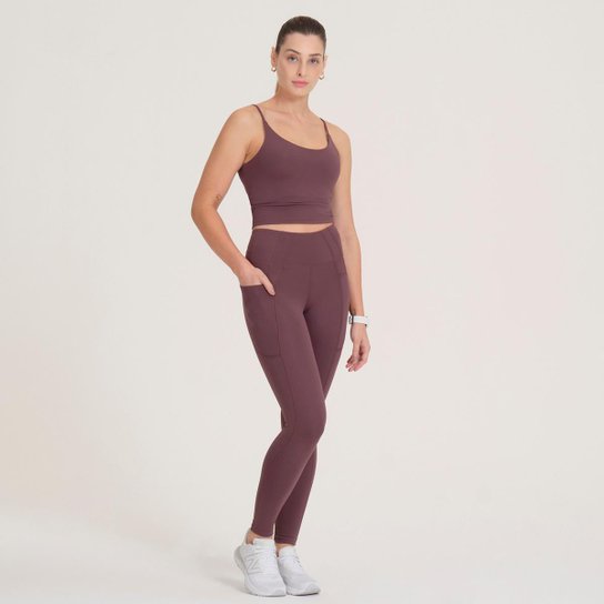 Top New Balance Cropped Athletics Feminino